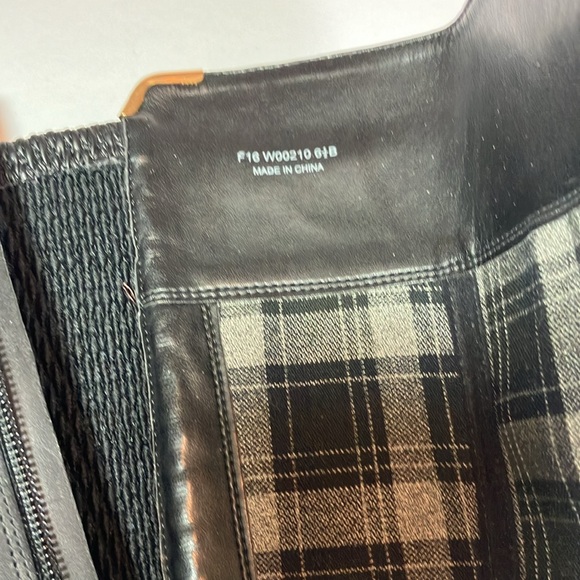 Cole Haan black Rockland size 6.5 B elastic calf boots - Picture 7 of 9